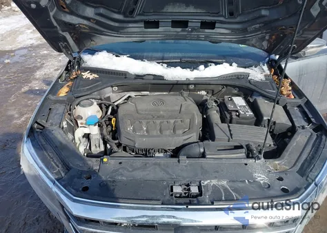 2020 Volkswagen Passat 2.0T Se z USA, uszkodzony, nr VIN 1VWSA7A36LC014136